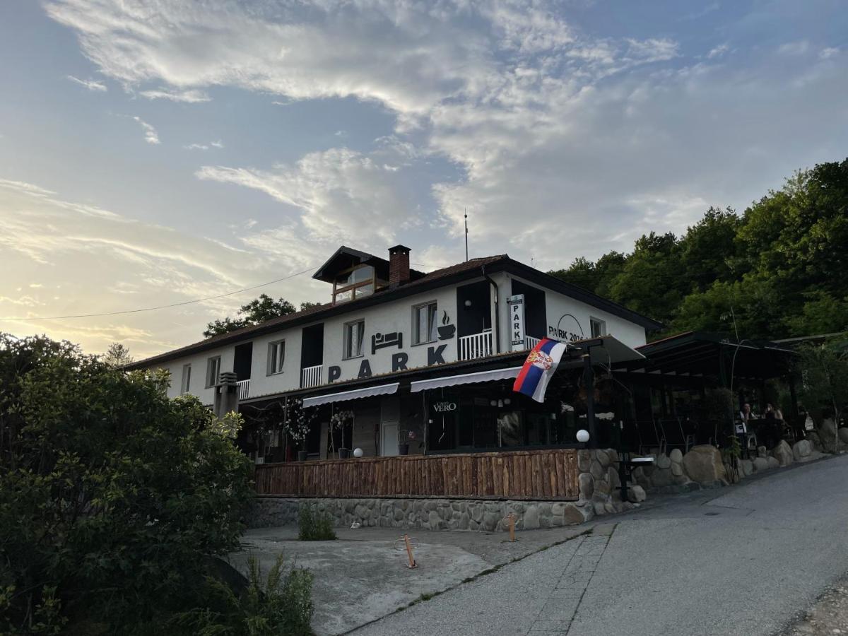 Apartments Park 2016 Surdulica Exterior foto